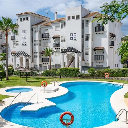 11 Modern Apt With Sea Views, Two Poolareas, Close To Parks & Beaches Manilva Apartment Exterior photo